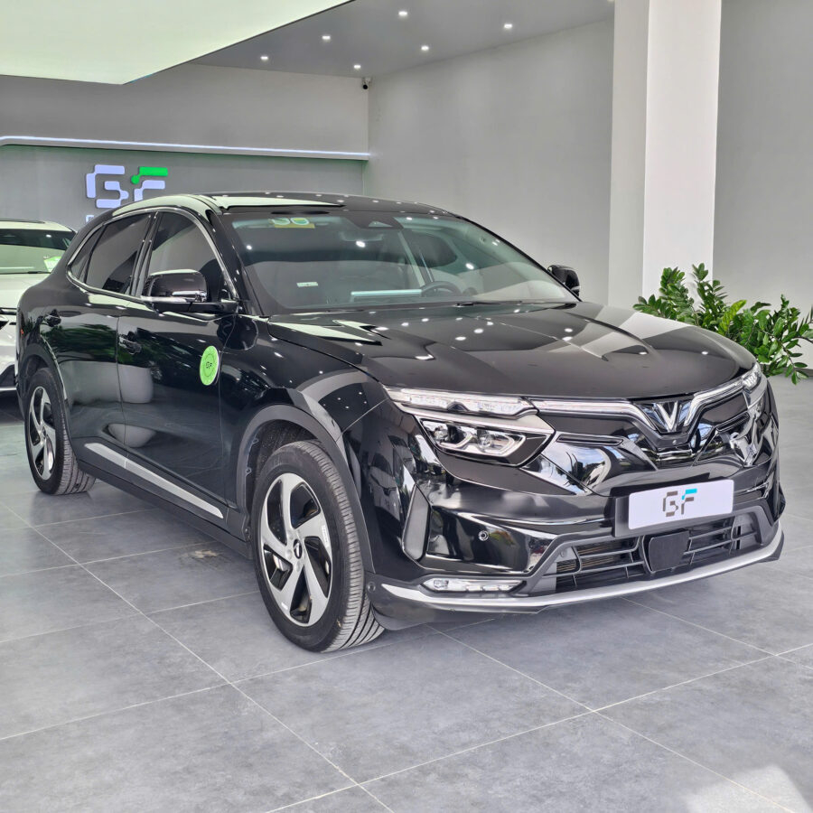 VF8 ECO ĐEN 2023 CATL