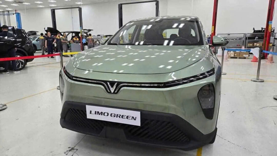VinFast Limo Green