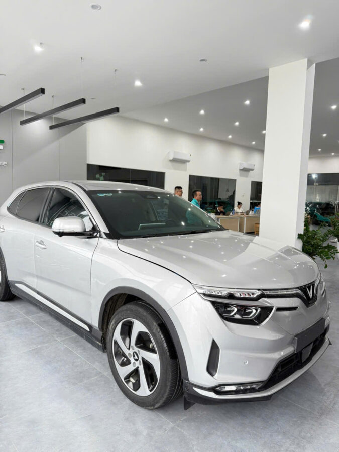 VF8 ECO BẠC 2022 SDI